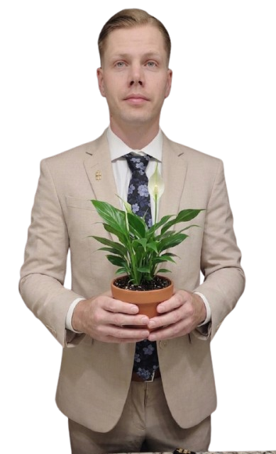 Portrait of Leonidas Hamza, founder of Conscious-Healing LLC